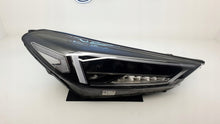 Laden Sie das Bild in den Galerie-Viewer, Frontscheinwerfer Hyundai Tucson 92102-D7700 LED Rechts Scheinwerfer Headlight