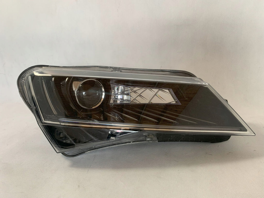 Frontscheinwerfer Skoda Superb III 3V1941016B LED FALSE Scheinwerfer Headlight SCH4689429630gk