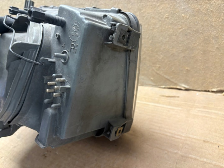 Frontscheinwerfer Mercedes-Benz W124 129578-00 Rechts Scheinwerfer Headlight SCH1243837846gu