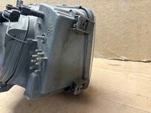 Load image into Gallery viewer, Frontscheinwerfer Mercedes-Benz W124 129578-00 Rechts Scheinwerfer Headlight SCH1243837846gu