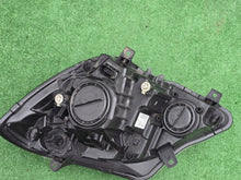 Laden Sie das Bild in den Galerie-Viewer, Frontscheinwerfer Mercedes-Benz Sprinter A9068202461 Rechts Headlight SCH1253499316ur