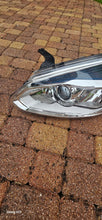 Laden Sie das Bild in den Galerie-Viewer, Frontscheinwerfer Ford Transit Custom BK21-13D153-BJ Links Headlight SCH5878646301ri