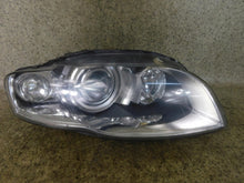 Laden Sie das Bild in den Galerie-Viewer, Frontscheinwerfer Audi A4 B7 8E0941030BM Xenon Ein Stück (Rechts oder Links)