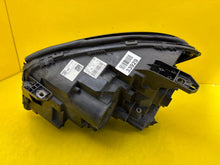 Laden Sie das Bild in den Galerie-Viewer, Frontscheinwerfer Mercedes-Benz Gla A1569061800 Xenon Rechts Headlight SCH3784762873gf