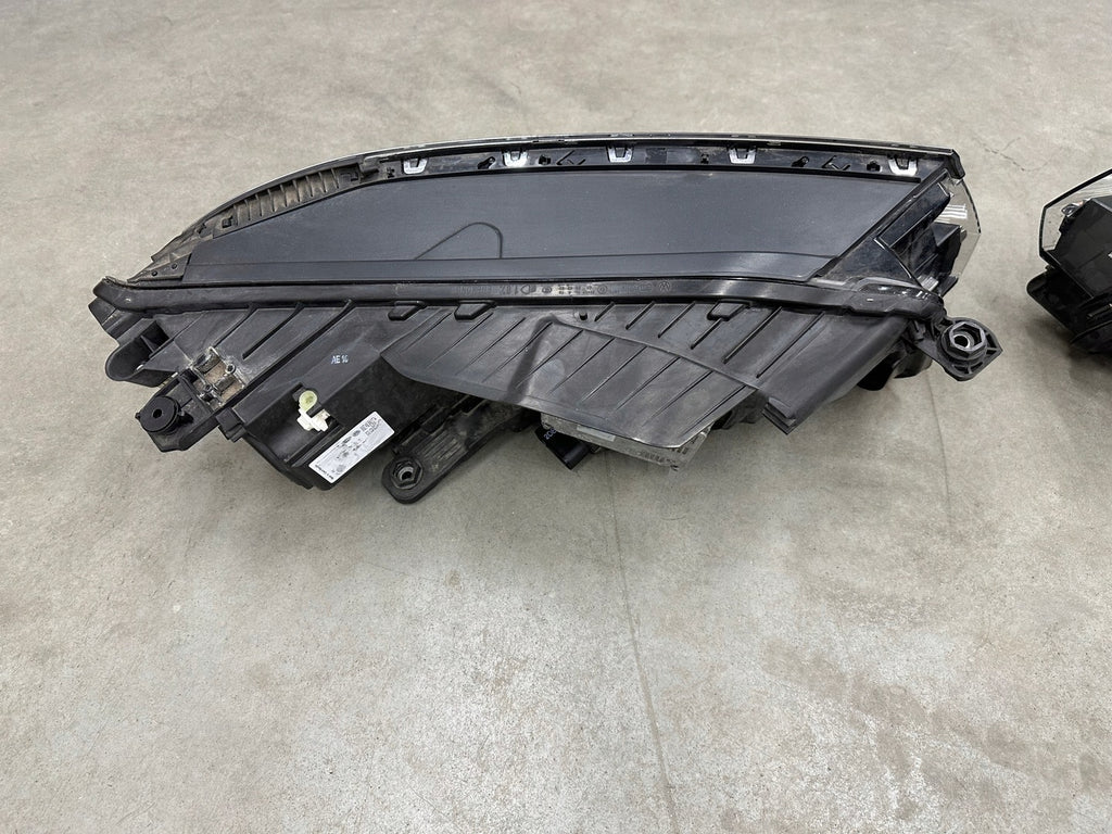 Frontscheinwerfer VW Touareg 761941036B 761941035B Full LED Ein Satz Headlight