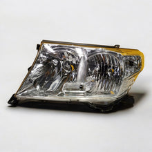 Laden Sie das Bild in den Galerie-Viewer, Frontscheinwerfer Toyota Land Cruiser 200 Xenon Links Scheinwerfer Headlight