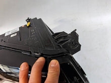Laden Sie das Bild in den Galerie-Viewer, Frontscheinwerfer Ford Tourneo Courier R2X613W029 Rechts Scheinwerfer Headlight SCH3674155664fx