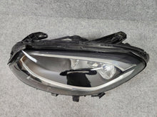 Load image into Gallery viewer, Frontscheinwerfer Mercedes-Benz W246 A2468205361 LE13A6316030129520100 Links SCH3538297968ml