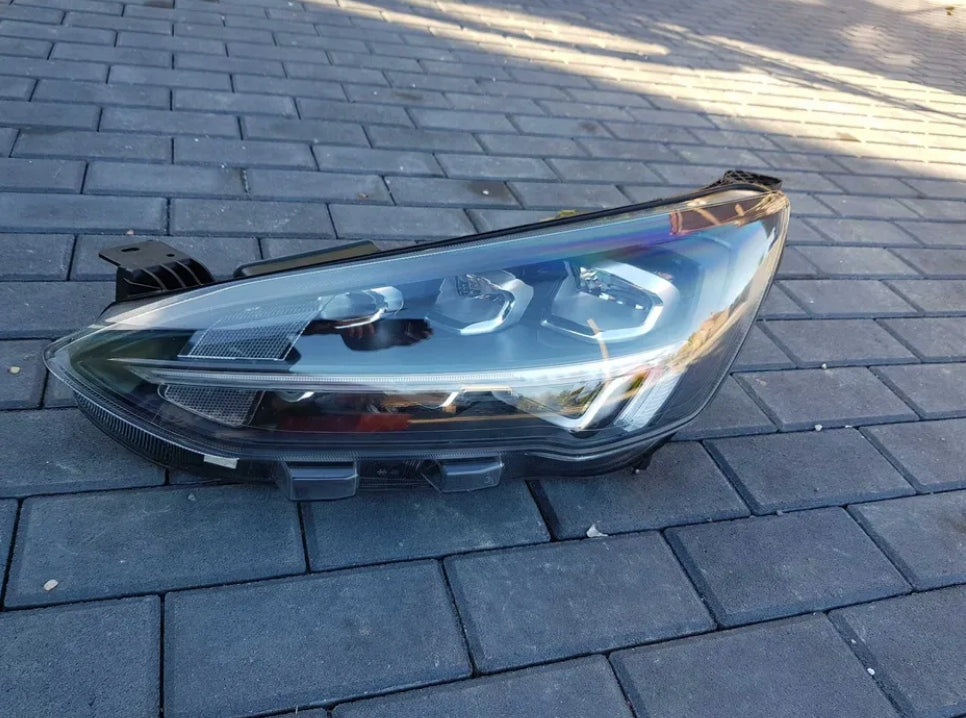 Frontscheinwerfer Ford Focus JX7B-13E015-CE FALSE Scheinwerfer Headlight SCH3510660759je