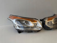 Laden Sie das Bild in den Galerie-Viewer, Frontscheinwerfer Citroën Picasso I C3 9681873980 9681806180 Ein Satz Headlight SCH8659011458zs