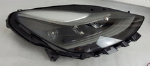 Laden Sie das Bild in den Galerie-Viewer, Frontscheinwerfer Tesla Model 3 2020-1514953-00-D Rechts Scheinwerfer Headlight