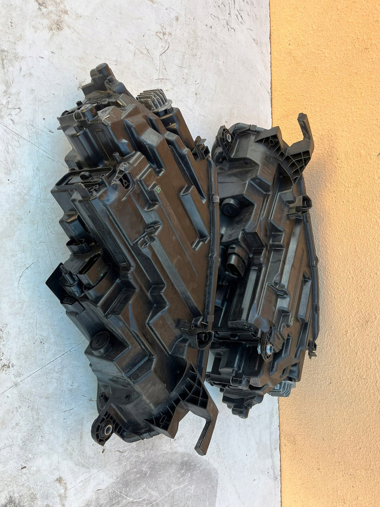 Frontscheinwerfer Skoda Octavia IV 5E4941016 5E4941015 Ein Satz Headlight SCH7795481715kn