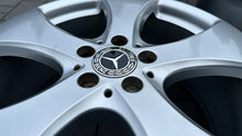 Laden Sie das Bild in den Galerie-Viewer, 1x Alufelge 19 Zoll 8.5" 5x112 62ET Glanz Silber A1664013000 Mercedes-Benz FEL2680517385lh