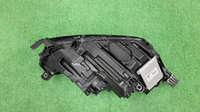 Load image into Gallery viewer, Frontscheinwerfer Skoda Octavia I 5E4941015A LED Ein Stück (Rechts oder Links) SCH9277331104lo