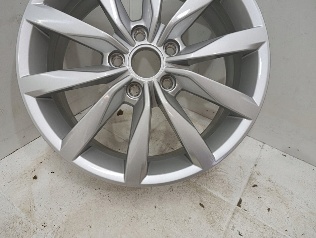 1x Alufelge 17 Zoll 6.0" 5x112 48ET Glanz Silber 5G0601025K VW Golf Vii FEL9731149040ip