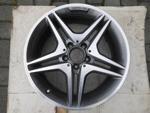 Load image into Gallery viewer, 1x Alufelge 18 Zoll 7.5" 5x112 52ET Glanz Grau A1764010302 Mercedes-Benz W176 FEL7882751362vo