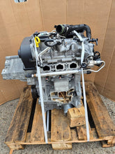 Laden Sie das Bild in den Galerie-Viewer, Motor Audi Seat Skoda VW DKRF 1.0 TSI 85kW 44TKm 2010 Benzin Engine Komplett