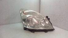 Laden Sie das Bild in den Galerie-Viewer, Frontscheinwerfer Toyota Corolla Verso Rechts Scheinwerfer Headlight SCH6942914522vb