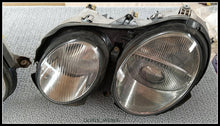 Laden Sie das Bild in den Galerie-Viewer, Frontscheinwerfer Mercedes-Benz A2158200161 A2158200261 Xenon Ein Satz Headlight SCH3396051943vd
