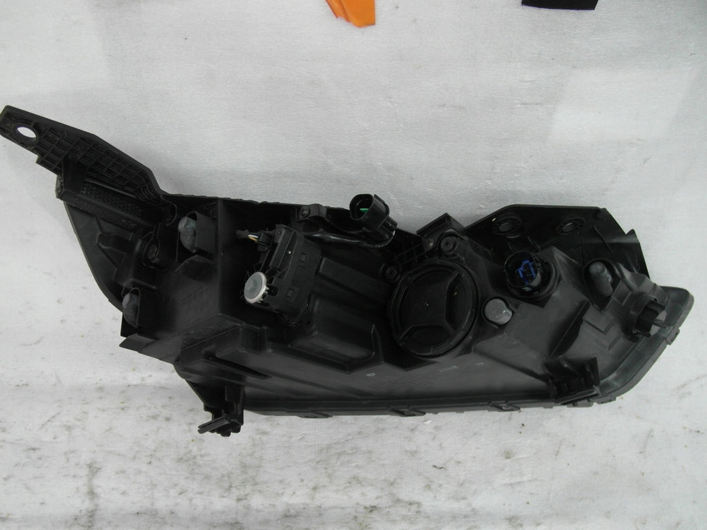 Frontscheinwerfer Hyundai Tucson 92101-D7110 Links Scheinwerfer Headlight SCH9256060503gk