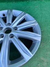 Load image into Gallery viewer, 1x Alufelge 17 Zoll 6.5&quot; 5x112 33ET 5TA601025D Vw Rim Wheel