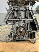 Laden Sie das Bild in den Galerie-Viewer, Motor Mazda 3 Bm PE02 2.0 46TKm 2013 Benzin Engine Unkomplett