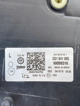 Load image into Gallery viewer, Frontscheinwerfer VW Polo 2G1941005 Links Scheinwerfer Headlight