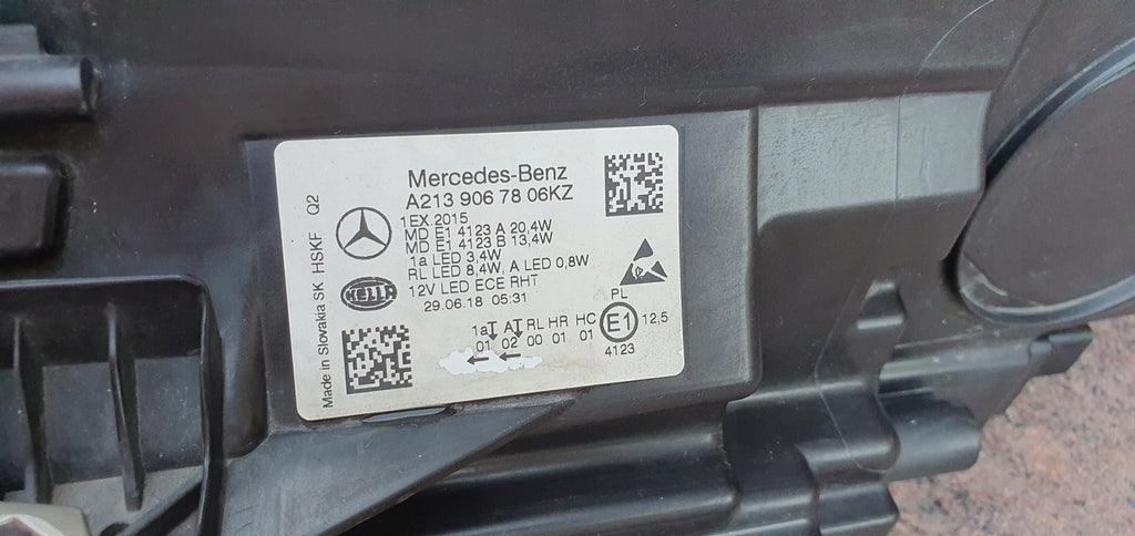 Frontscheinwerfer Mercedes-Benz W213 C238 A2139067806 A2139066601 Xenon Rechts SCH9457522128dp