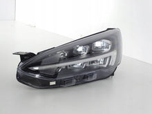 Laden Sie das Bild in den Galerie-Viewer, Frontscheinwerfer Ford Focus MX7B-13E015-EB Ein Stück (Rechts oder Links) SCH6106193533ax