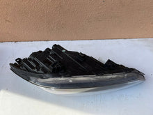 Load image into Gallery viewer, Frontscheinwerfer Hyundai Tucson 92101-D7100 LED Ein Stück (Rechts oder Links)