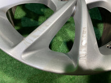 Laden Sie das Bild in den Galerie-Viewer, 1x Alufelge 16 Zoll 7.0" 5x105 41ET 39078765 Opel Astra Rim Wheel FEL1941587685ce