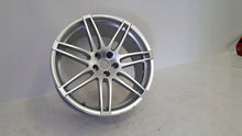 Load image into Gallery viewer, 1x Alufelge 18 Zoll 7.0&quot; 5x112 43ET Glanz Silber 8U0601025 Audi Q3 Rim Wheel