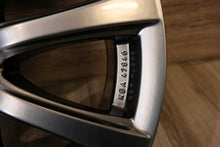 Load image into Gallery viewer, 1x Alufelge 18 Zoll 9.0&quot; 5x114.3 15ET KBA47846 Nissan 370z Rim Wheel