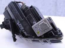 Laden Sie das Bild in den Galerie-Viewer, Frontscheinwerfer Mercedes-Benz W246 A2468207761 Xenon Links Headlight SCH3696486076ao