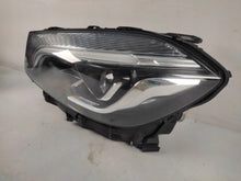 Laden Sie das Bild in den Galerie-Viewer, Frontscheinwerfer Mercedes-Benz W176 A1768206061 LED Rechts oder Links SCH4039369197sf