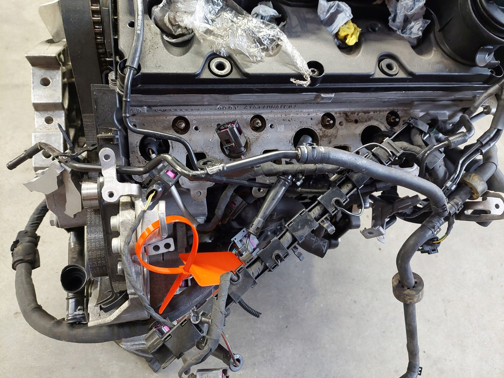 Motor VW Golf Polo CAYA CAYC 1.6 TDI 85TKm 2008 Diesel Engine Unkomplett
