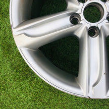 Load image into Gallery viewer, 1x Alufelge 18 Zoll 9.0" 5x112 52ET Glanz Silber 8J0601025 Audi Tt Rim Wheel FEL1103873294lz