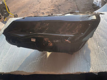 Laden Sie das Bild in den Galerie-Viewer, Frontscheinwerfer Peugeot 5008 II 1675889580 Full LED Rechts oder Links SCH2182951468du