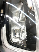 Laden Sie das Bild in den Galerie-Viewer, Frontscheinwerfer Renault Master I 260607867R Links Scheinwerfer Headlight SCH6342491369cs