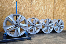 Laden Sie das Bild in den Galerie-Viewer, 4x Alufelge 16 Zoll 7.0" 5x112 48ET Glanz Silber 5H06010251 VW I Rim Wheel FEL6047991765qe