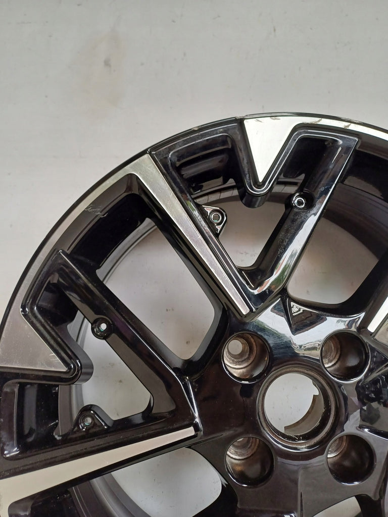 1x Alufelge 17 Zoll 7.0" 4x108 32ET 93484567, 9833892680 Opel Corsa F Rim Wheel