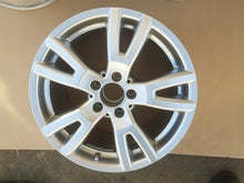 Laden Sie das Bild in den Galerie-Viewer, 1x Alufelge 17 Zoll 8.5&quot; 5x112 34ET A2034015202 Mercedes-Benz W203 Rim Wheel