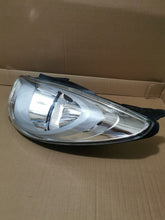 Load image into Gallery viewer, Frontscheinwerfer Hyundai I10 92101-0X1 Links Scheinwerfer Headlight