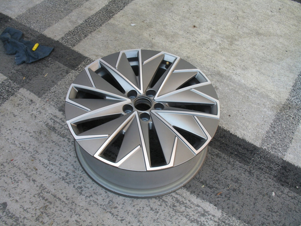 1x Alufelge 17 Zoll 6.5" 5x112 658601025F Skoda Scala Rim Wheel FEL7876497128np