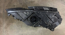 Load image into Gallery viewer, Frontscheinwerfer Skoda Octavia 5E1941015E Links Scheinwerfer Headlight SCH9542486901ls