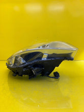 Load image into Gallery viewer, Frontscheinwerfer Volvo V60 31420674 Xenon Rechts Scheinwerfer Headlight SCH5509456499ni
