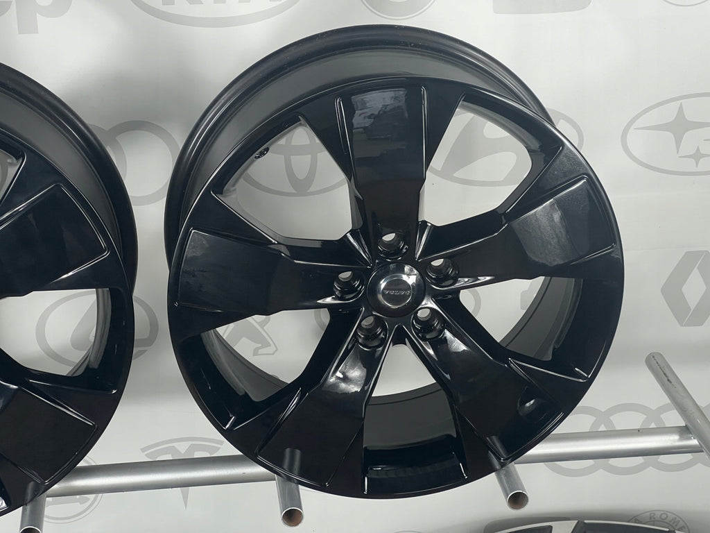 4x Alufelge 18 Zoll 7.5" 5x108 50 5ET Glanz Silber 31471553 Volvo Xc60 I FEL5513497242uo