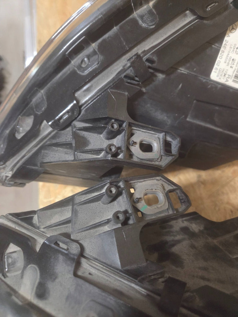 Frontscheinwerfer Mercedes-Benz W246 A2468200261 Ein Satz Scheinwerfer Headlight SCH8489763381xu