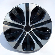 Load image into Gallery viewer, 1x Alufelge 18 Zoll 8.0&quot; 5x112 38ET A2534014600 Mercedes-Benz Glc Rim Wheel