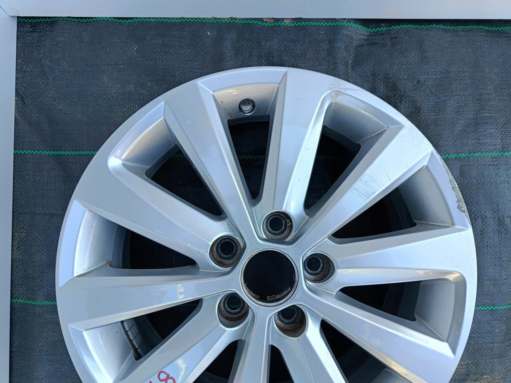 1x Alufelge 15 Zoll 5.5" 5x100 40ET 6F0601025G Seat Rim Wheel